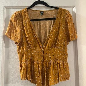 Wild Fable  - Mustard yellow short sleeve shirt